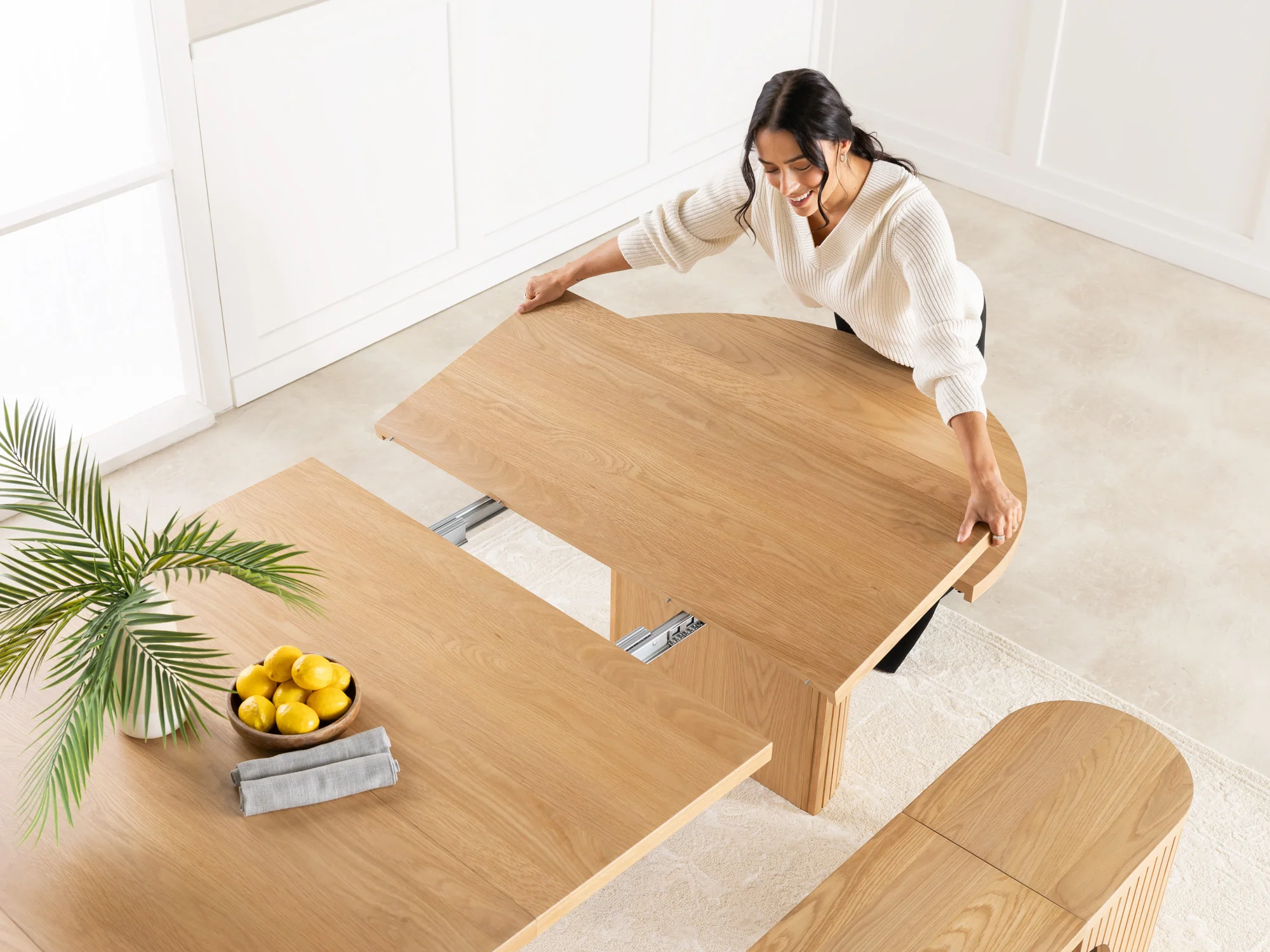 Round Dining Set - The Family - Image 21